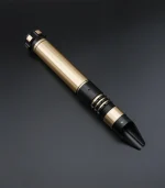 Mando V2 Gold Duelling Lightsaber - obrazek 3