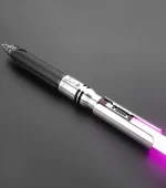 Cal Kestis V2 Duelling Lightsaber - Imagem 4